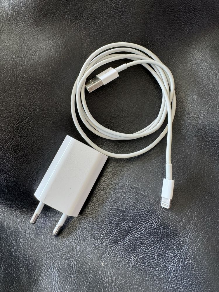 Cabo Lightning para USB + Adaptador de corrente USB APPLE