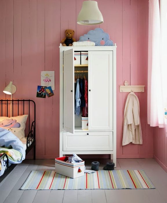 Roupeiro IKEA crianca