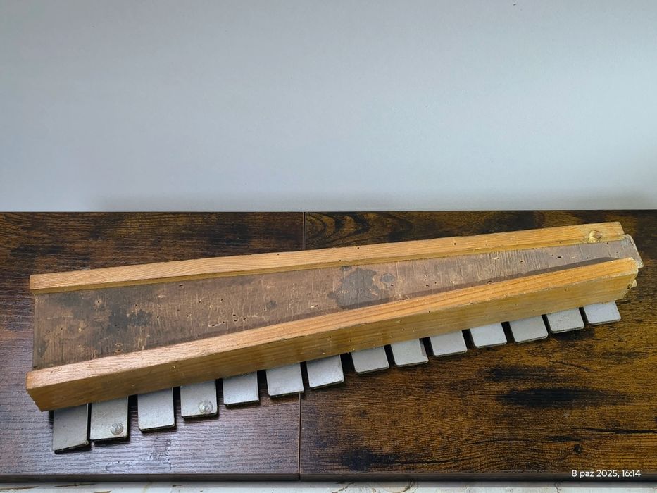 Stare cymbałki, dzwonki chromatyczne dł. 42 cm
