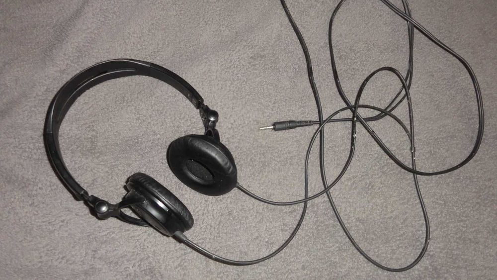 Słuchawki SONY MDR - V150