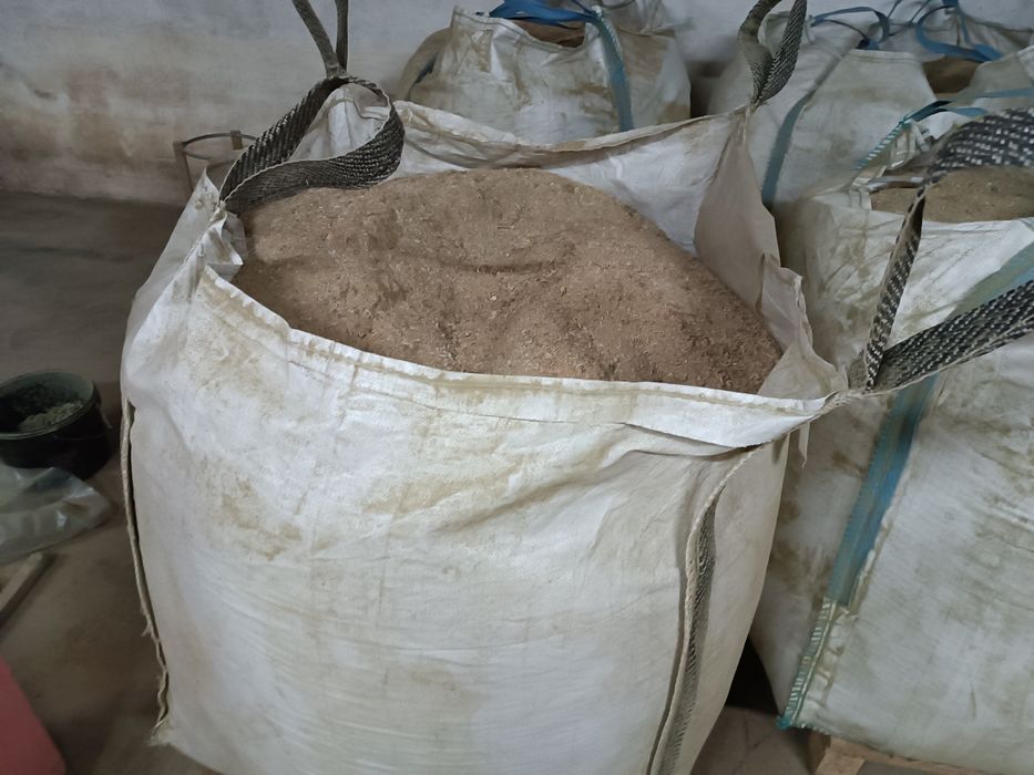 Máquina pellets 120kg/h/ sem fim/seladora de sacos/ sacos/moinho