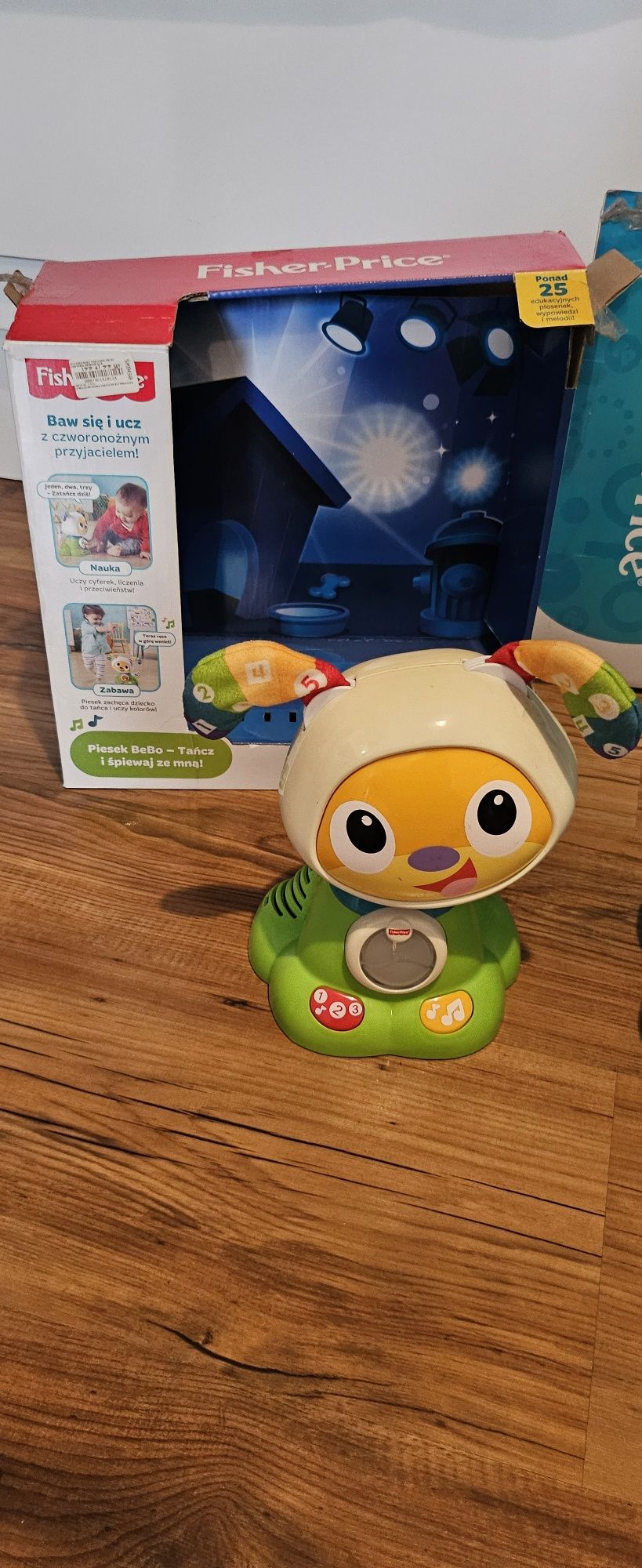 Fisher Price piesek Bebo i  dinozaur zestaw zabawek