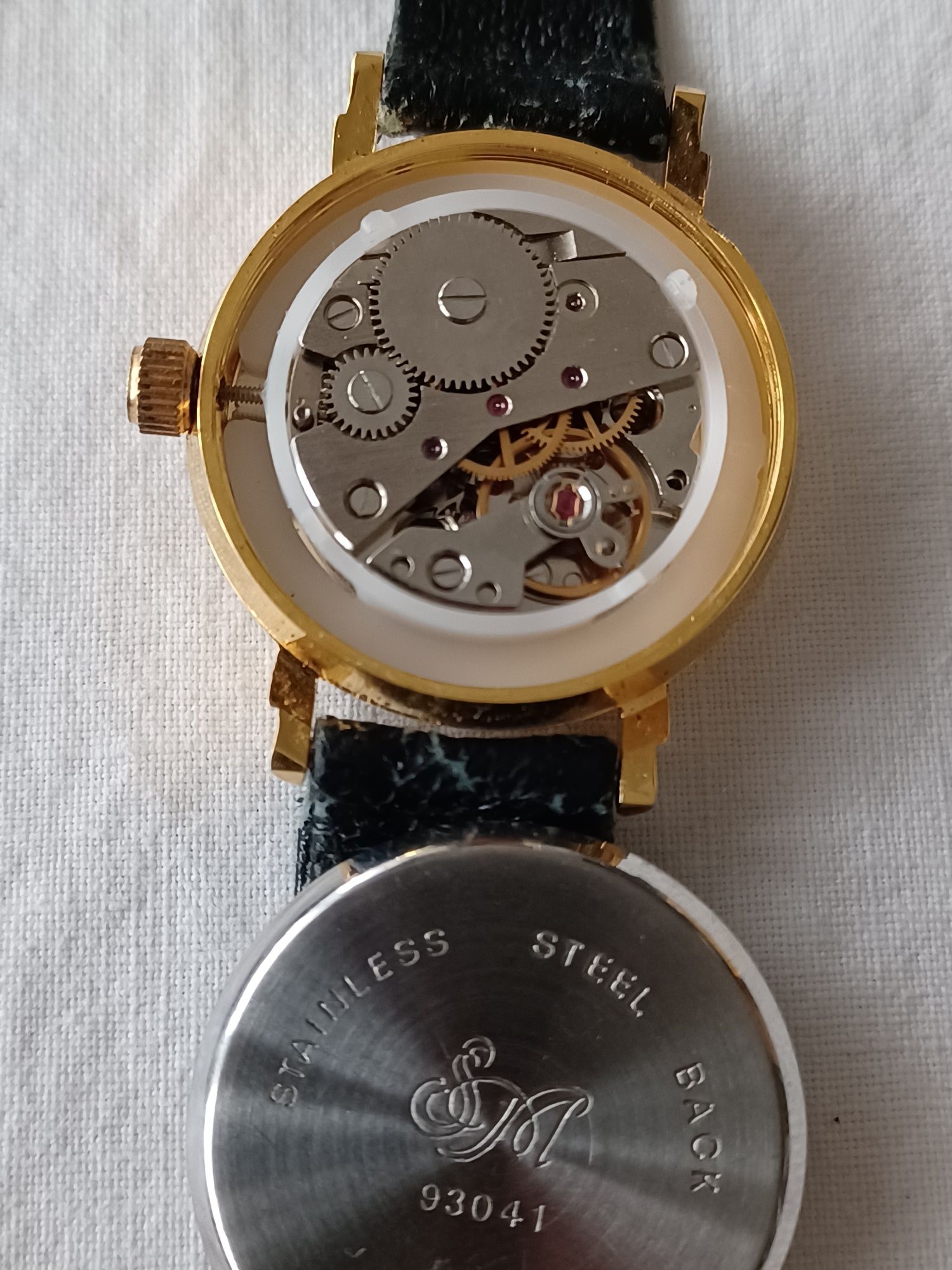 Zegarek damski SM o naciągu mechanicznym 17 jewels
