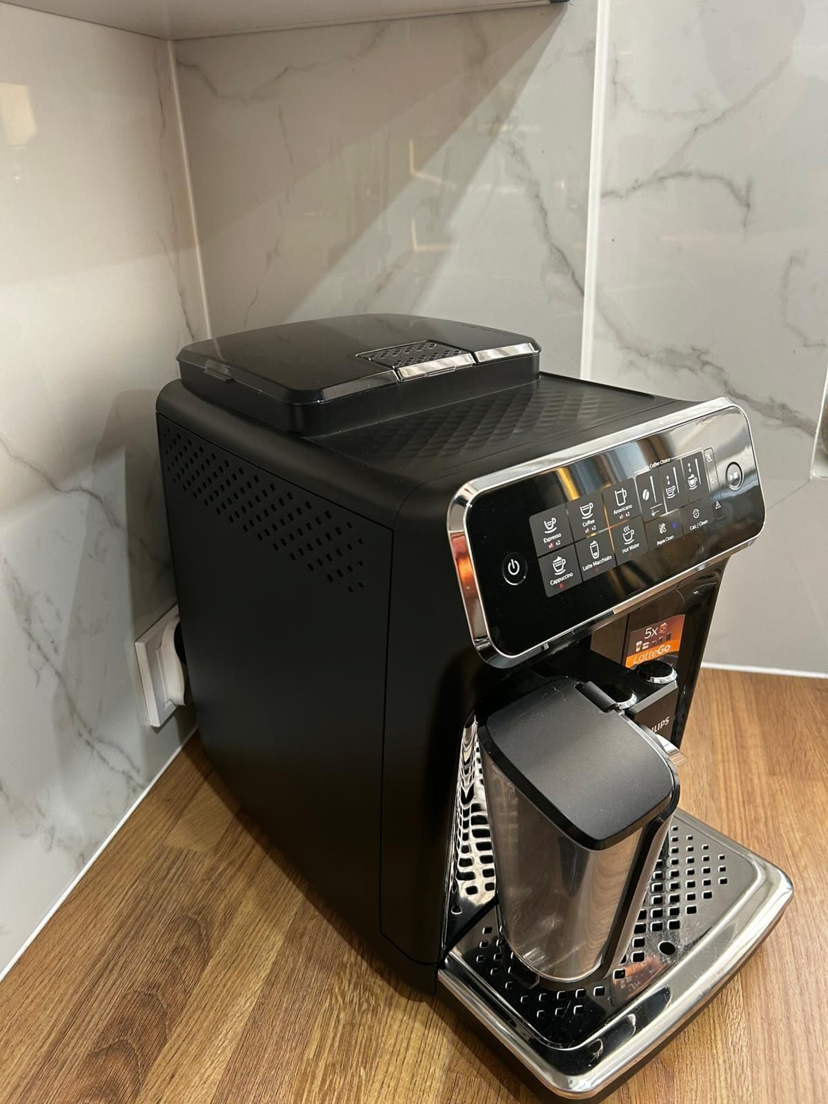 Ekspres Philips Latte Go EP3241