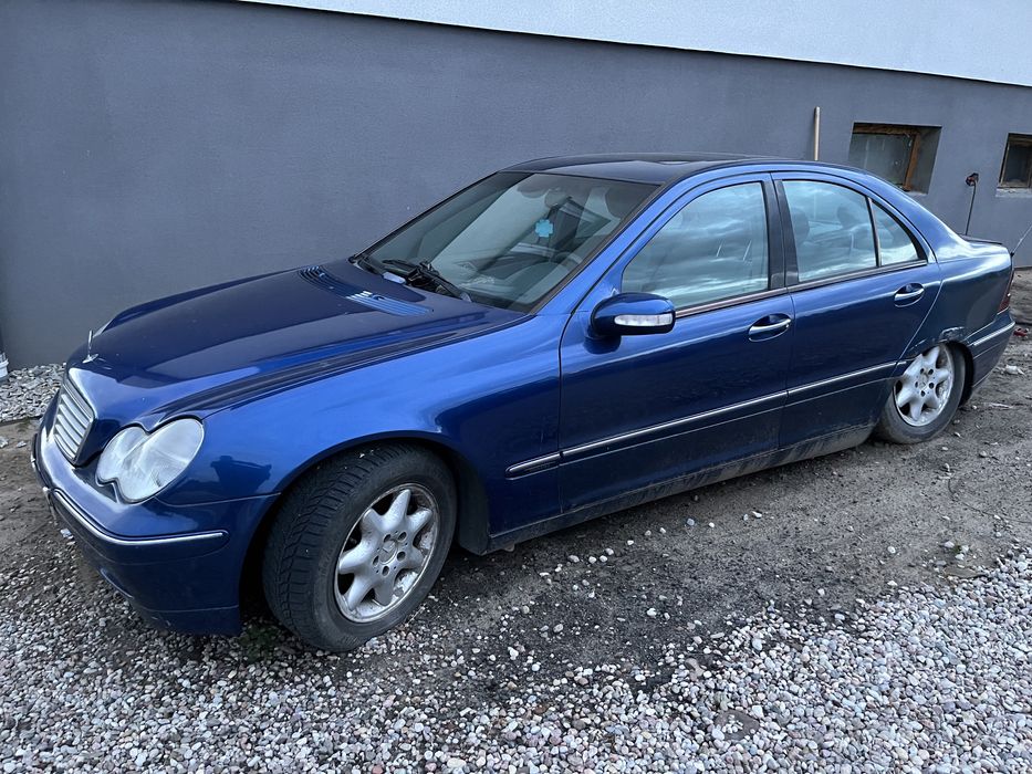 Mercedes c 220 na czesci