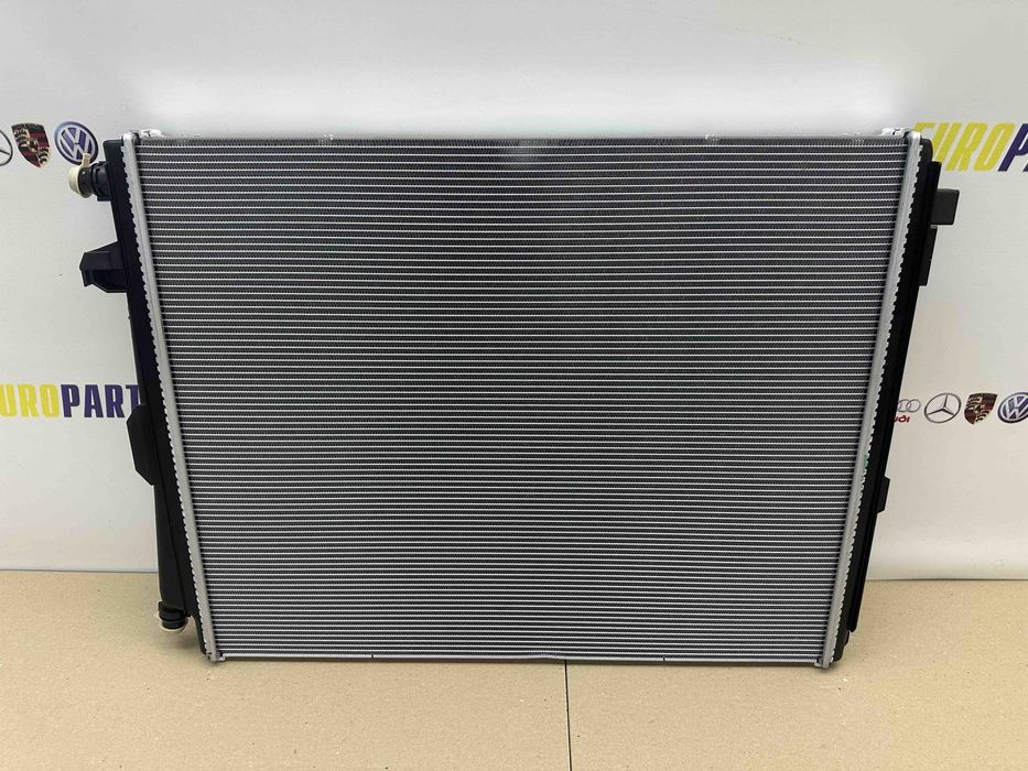 Радиатор BMW M3 G80 G81 M4 G82 G83 M2 G87 Оригинал Новый Радіатор