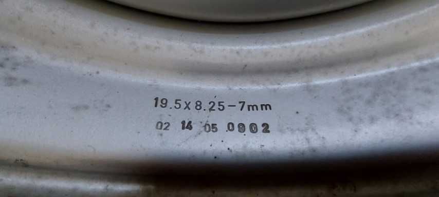 Felga 19,5x8,25 stalowa 10 otworów nowa