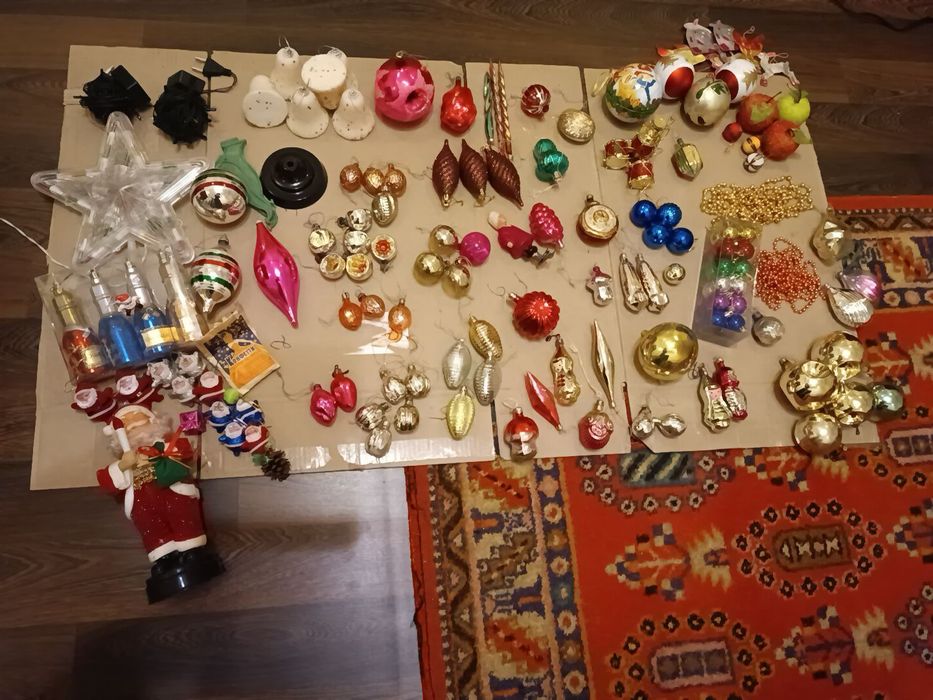 Продаю Новогодние игрушки времён СССР б/у