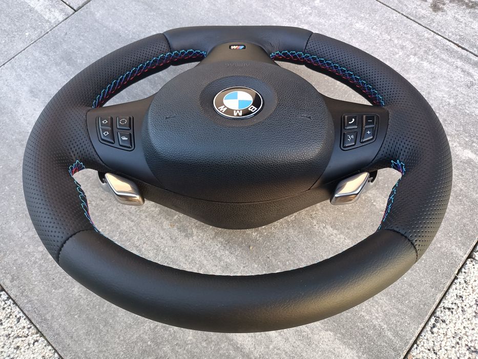 Kierownica Mpakiet z łopatkami BMW E90 E91 E92 E93 E81 E87 E88 E82 X1
