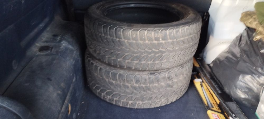 Шини 205/55/16 зима 4 шт ціна 4000грн