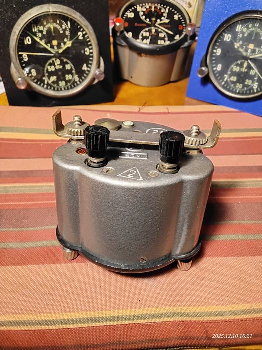 zegar lotniczy ACZS-1M calkem sprawny ZAPLOMBOWANY