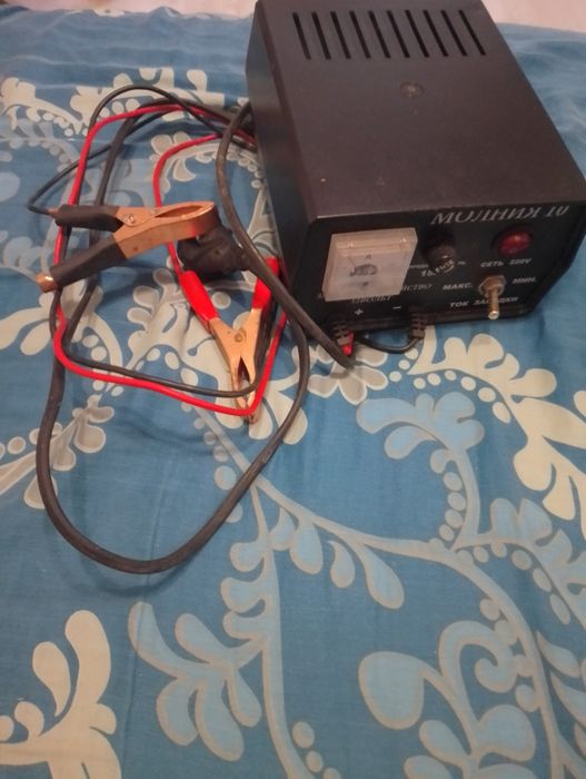 Продам зарядное 350 гривен