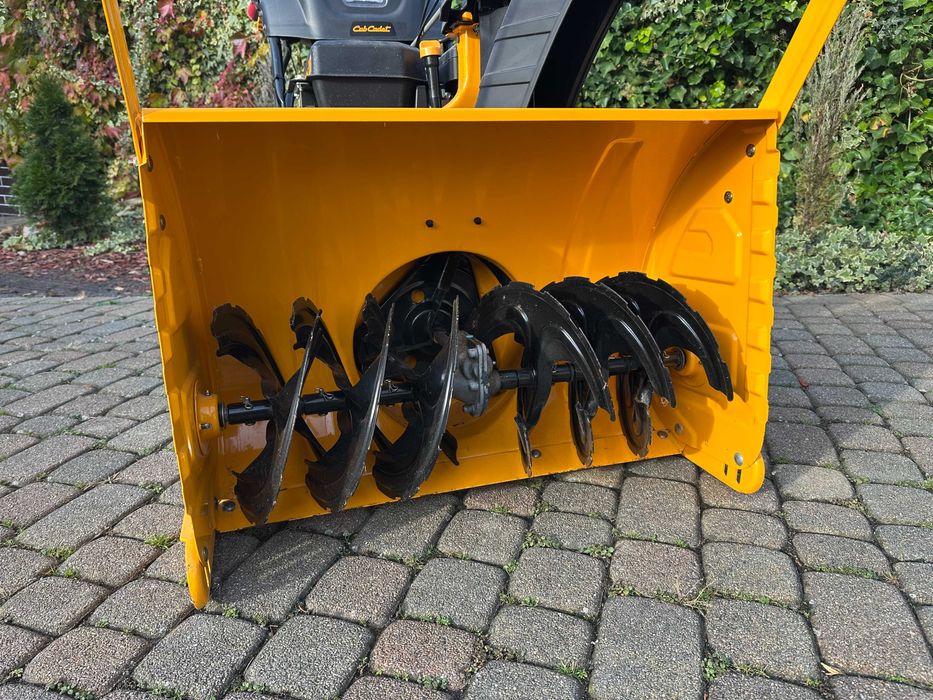 Odśnieżarka CUB Cadet 10KM 75cm do odśnieżania śniegu frezarka