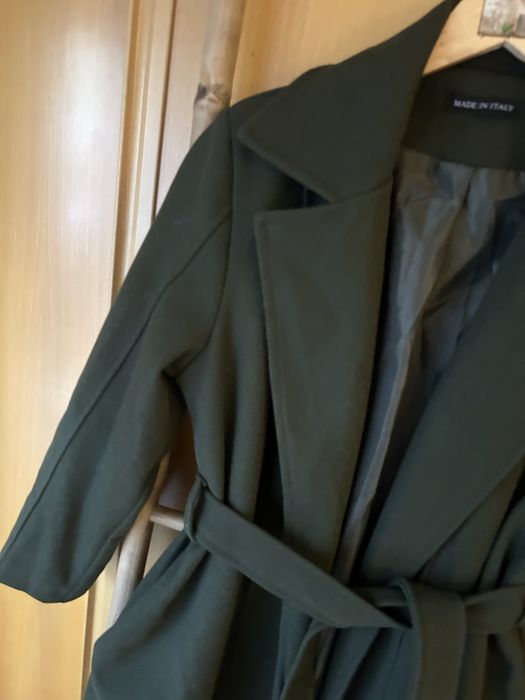 Sobretudo verde escuro fazenda