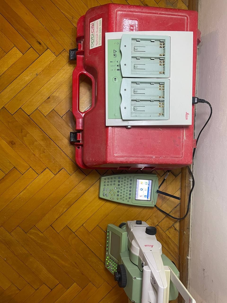 Роботизований тахеометр Leica TCRP1205 R100