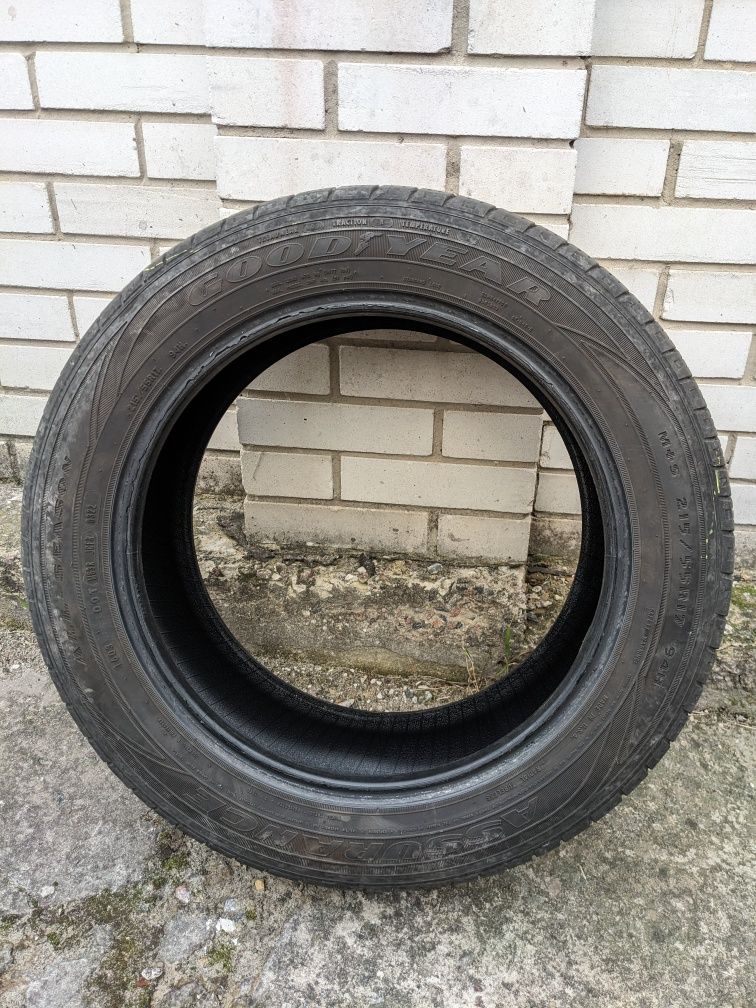 215/55 17 літо Goodyear Assurance