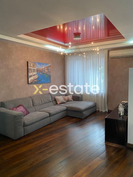 Комісію сплачує власник!!! 3х кімнатна квартира в Центрі