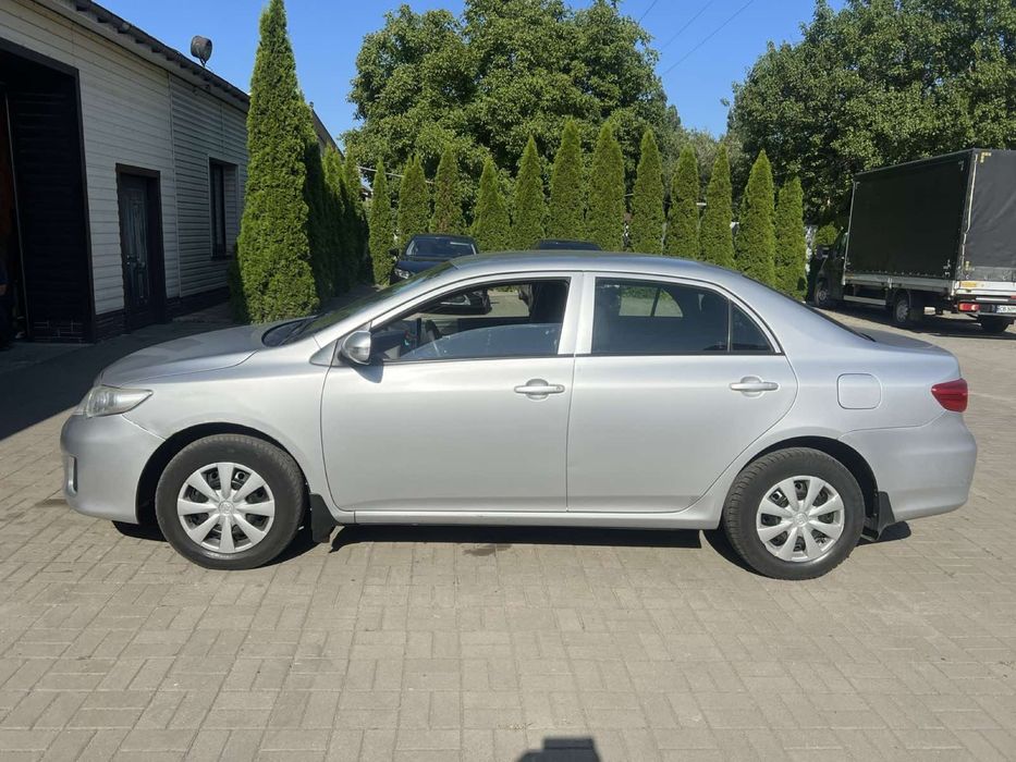 Тойота корола 2010 1.3