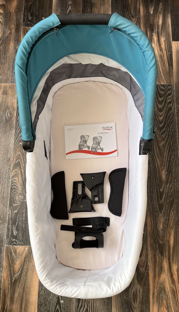 Прогулочная коляска + люлька Britax Römer B-Motion 4 (Lagoon Green)