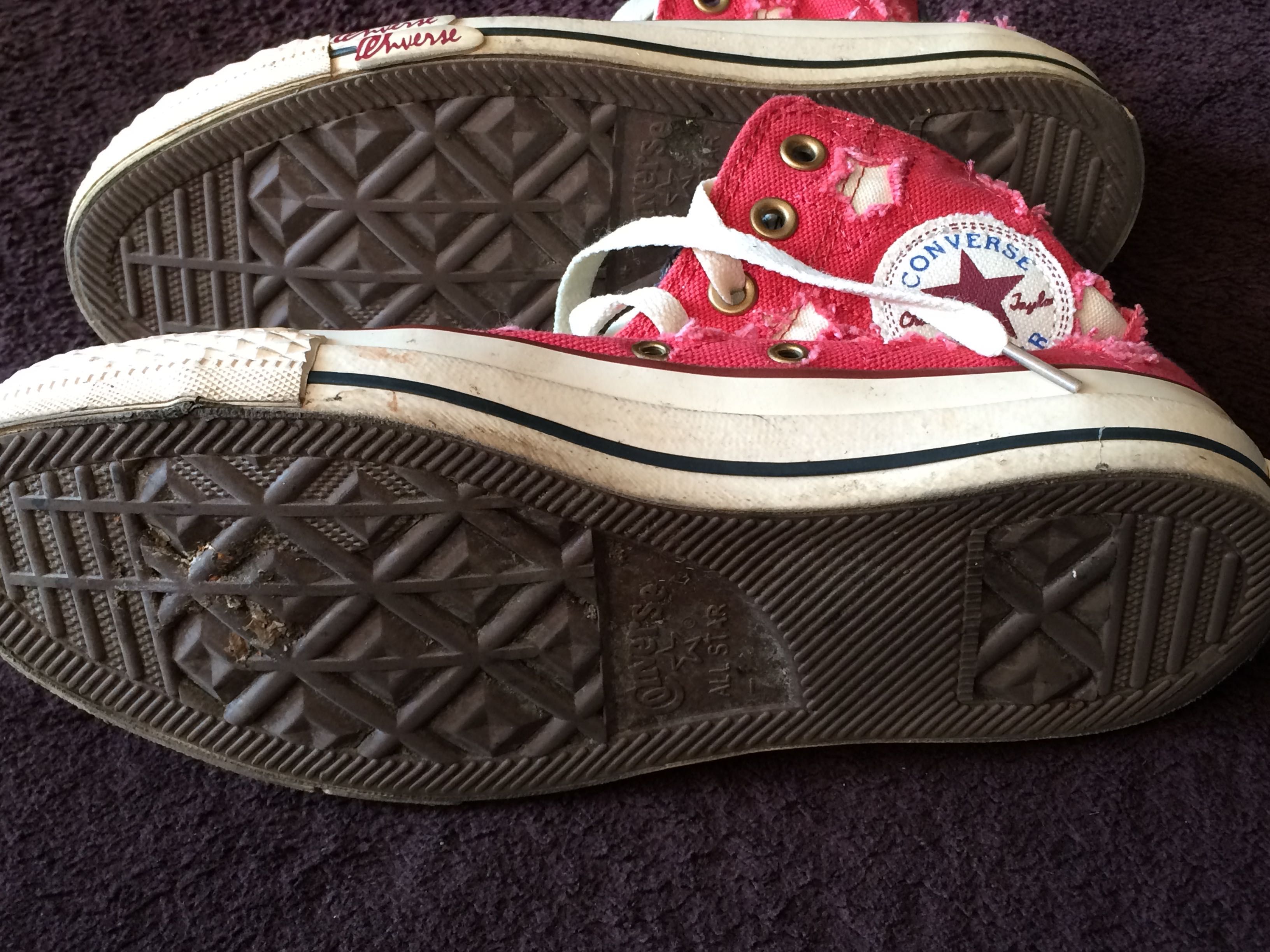Buty Guess  oraz Converse ciekawe