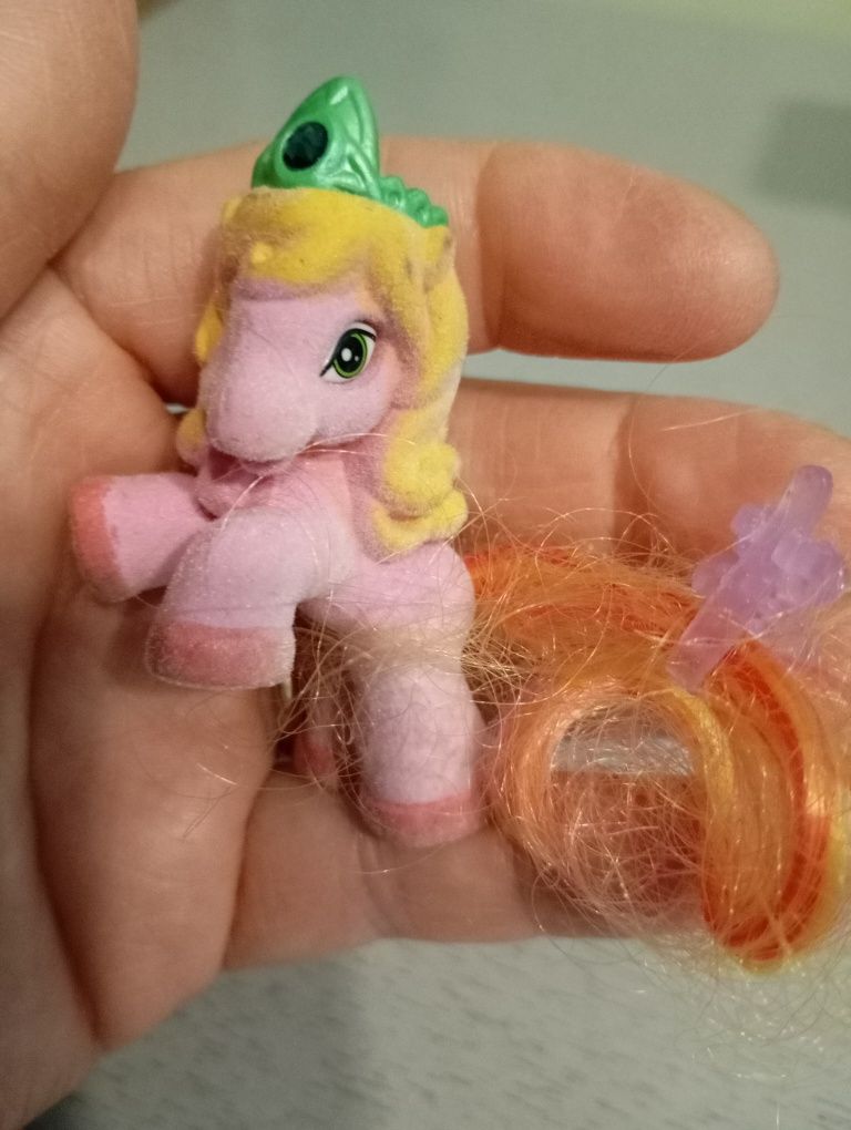 Unicórnios miniaturas