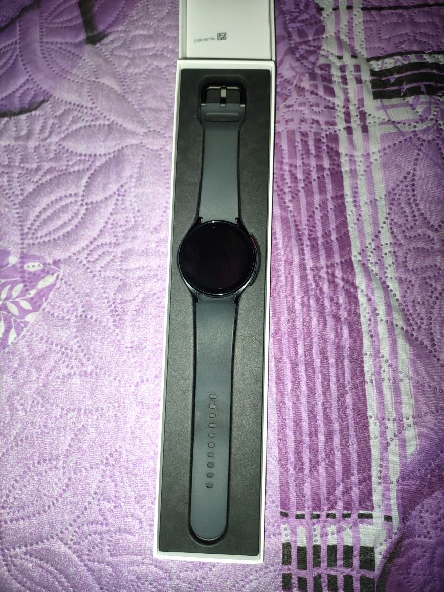 Смарт-годинник Samsung Galaxy Watch4 44mm