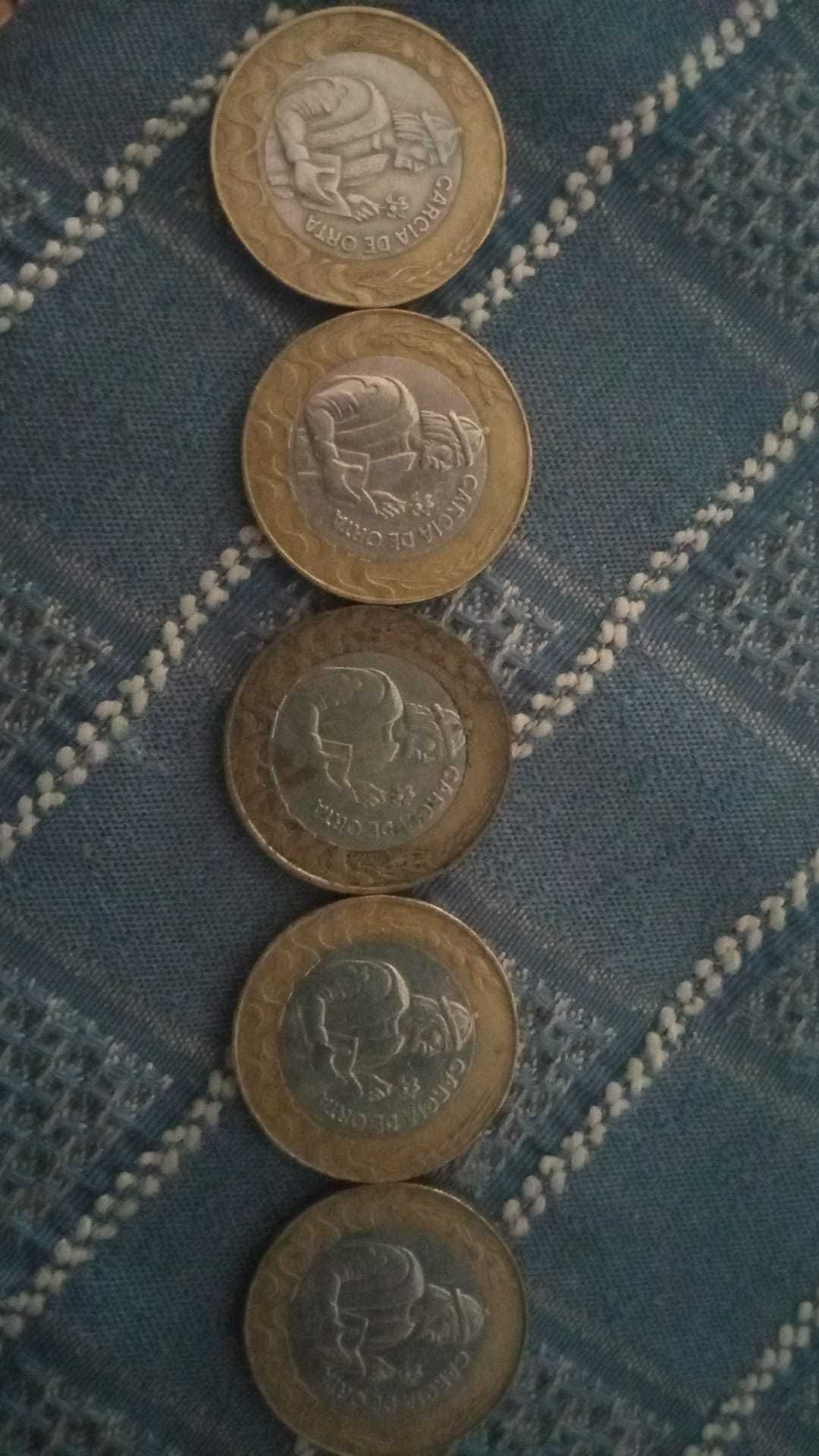 Moedas 200 escudos com berloque