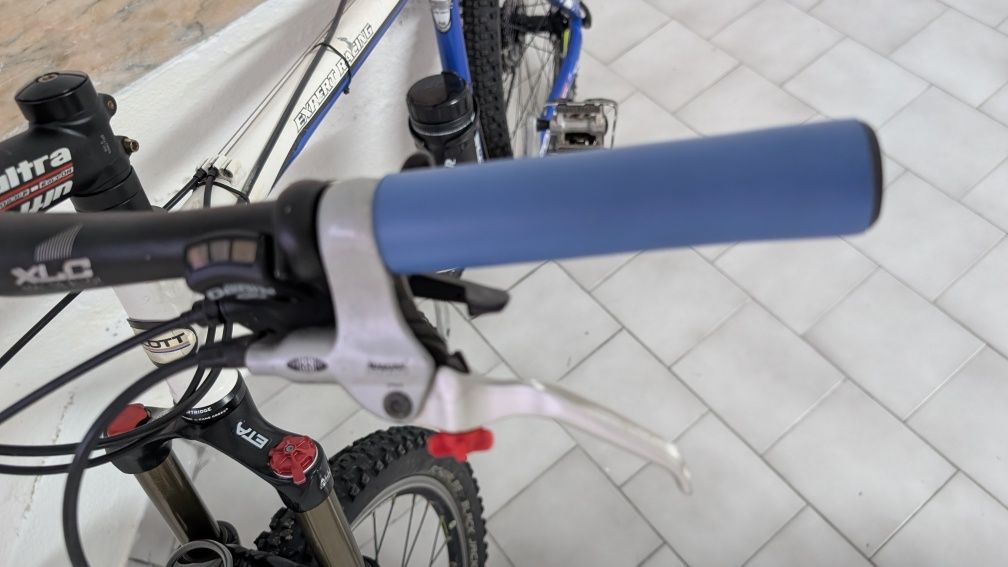 Bicicleta BTT Scott Expert Racing