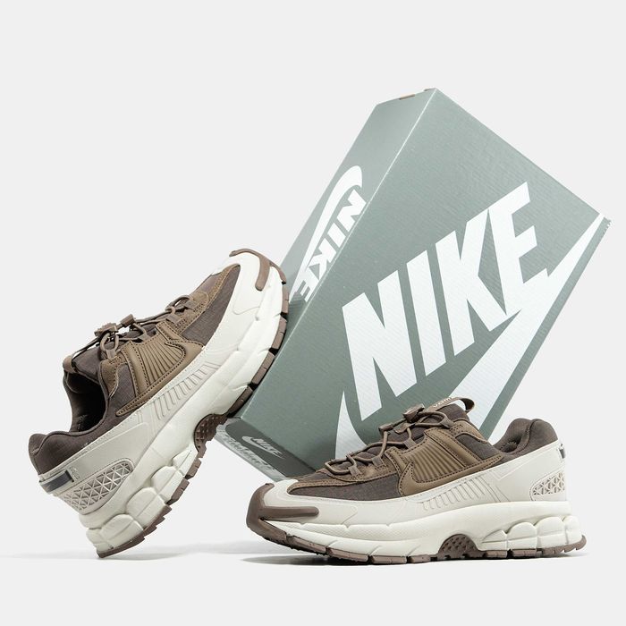 Мужские кроссовки Nike Air Zoom Vomero Roam 2371. Размеры 40-45