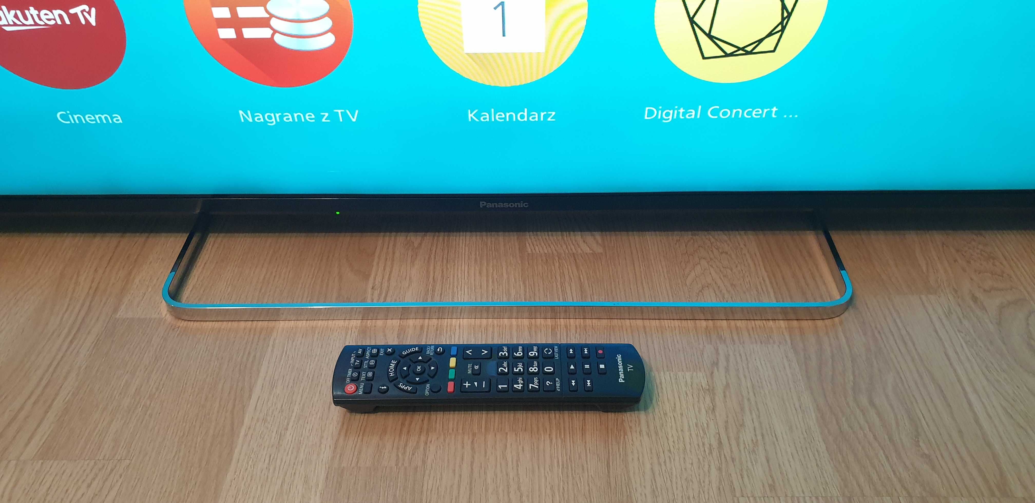 Panasonic TX60CX740E Smart DVBT2