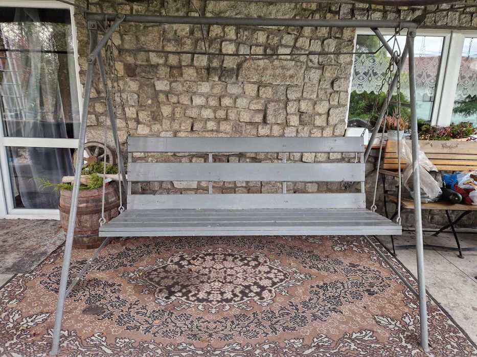 Ławka bujana metalowa