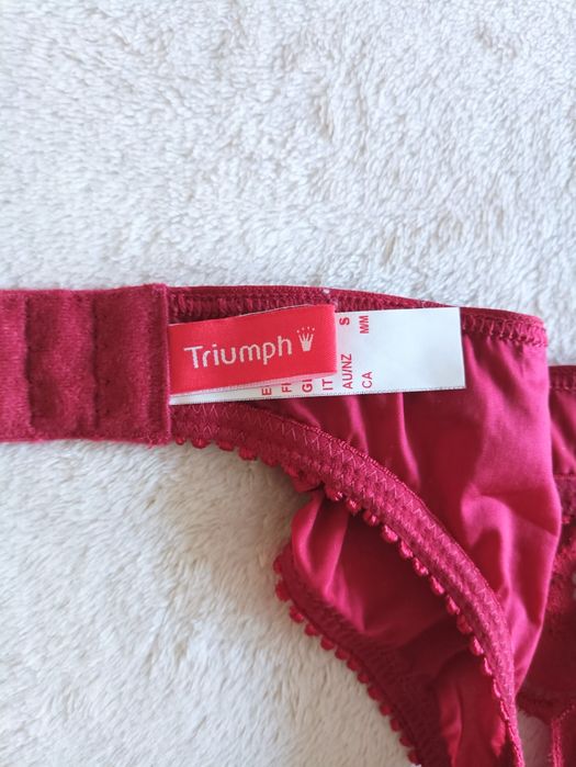 Triumph р.XS/S оригінальний мереживний пояс для панчох