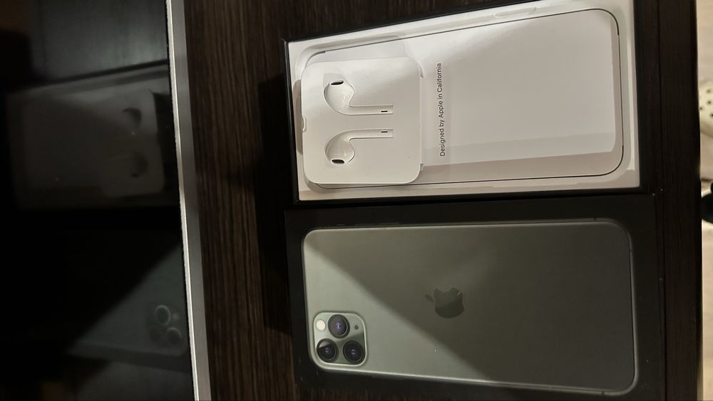 Продам Айфон 11 Про Мах , iphone 11 Pro Max