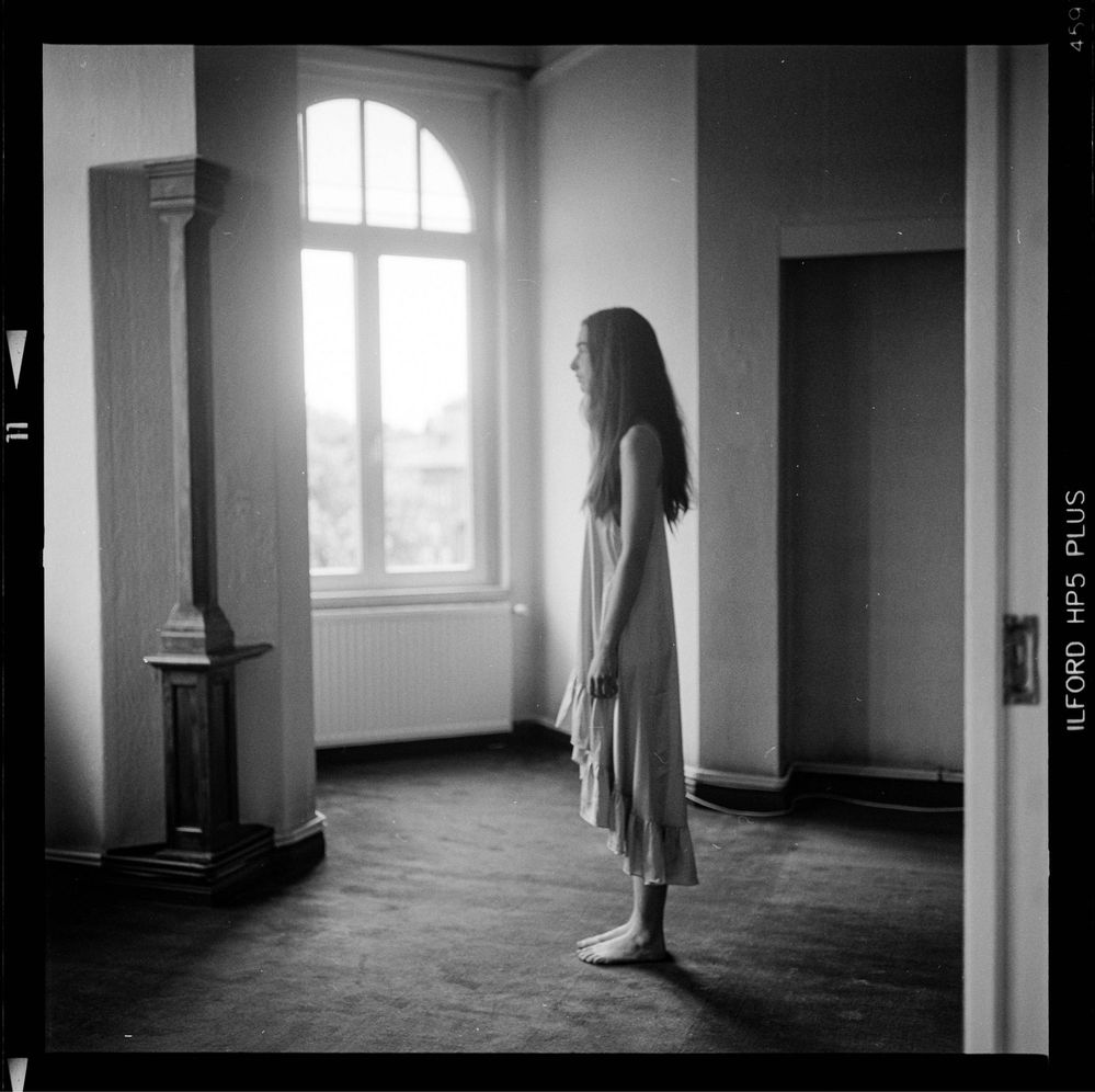 Rolleiflex 3.5 E з об’єктивом Schneider-Kreuznach Xenotar 75 мм f/3.5