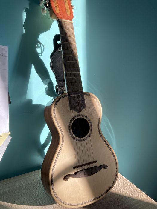 Cavaquinho APC mod 100