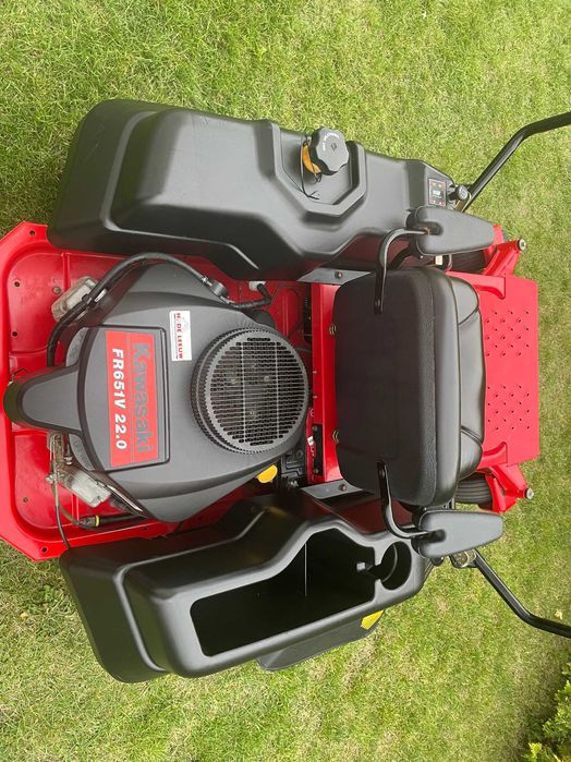 Kosiarka o zerowym promieniu skrętu Massey Ferguson MF 50-22zt
