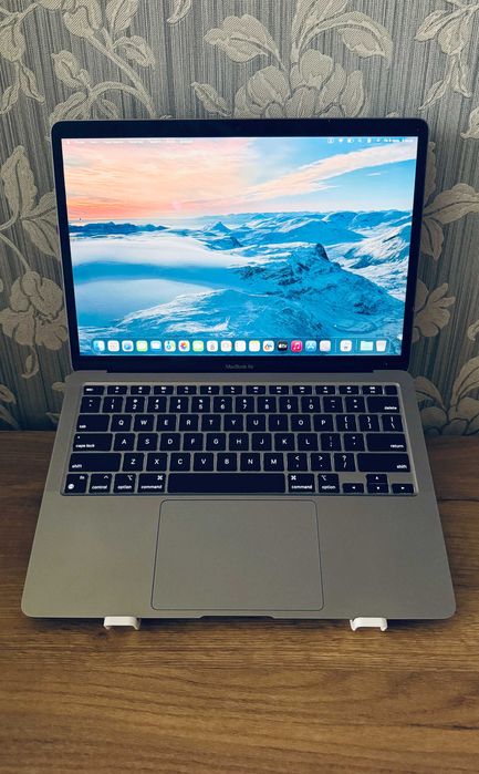  MacBook Air 13 2020 M1 16GB RAM 512GB SSD Space Gray АКБ 100%