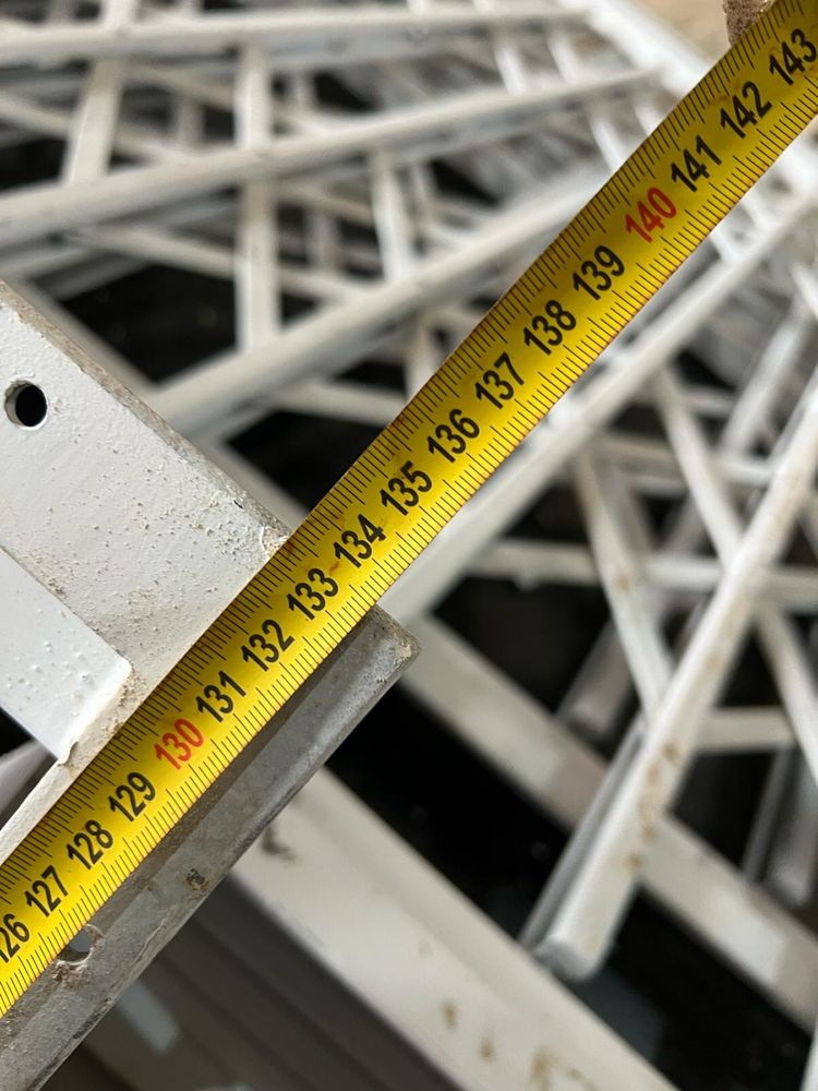 Grade de proteção extensiva  de ferro para janelas