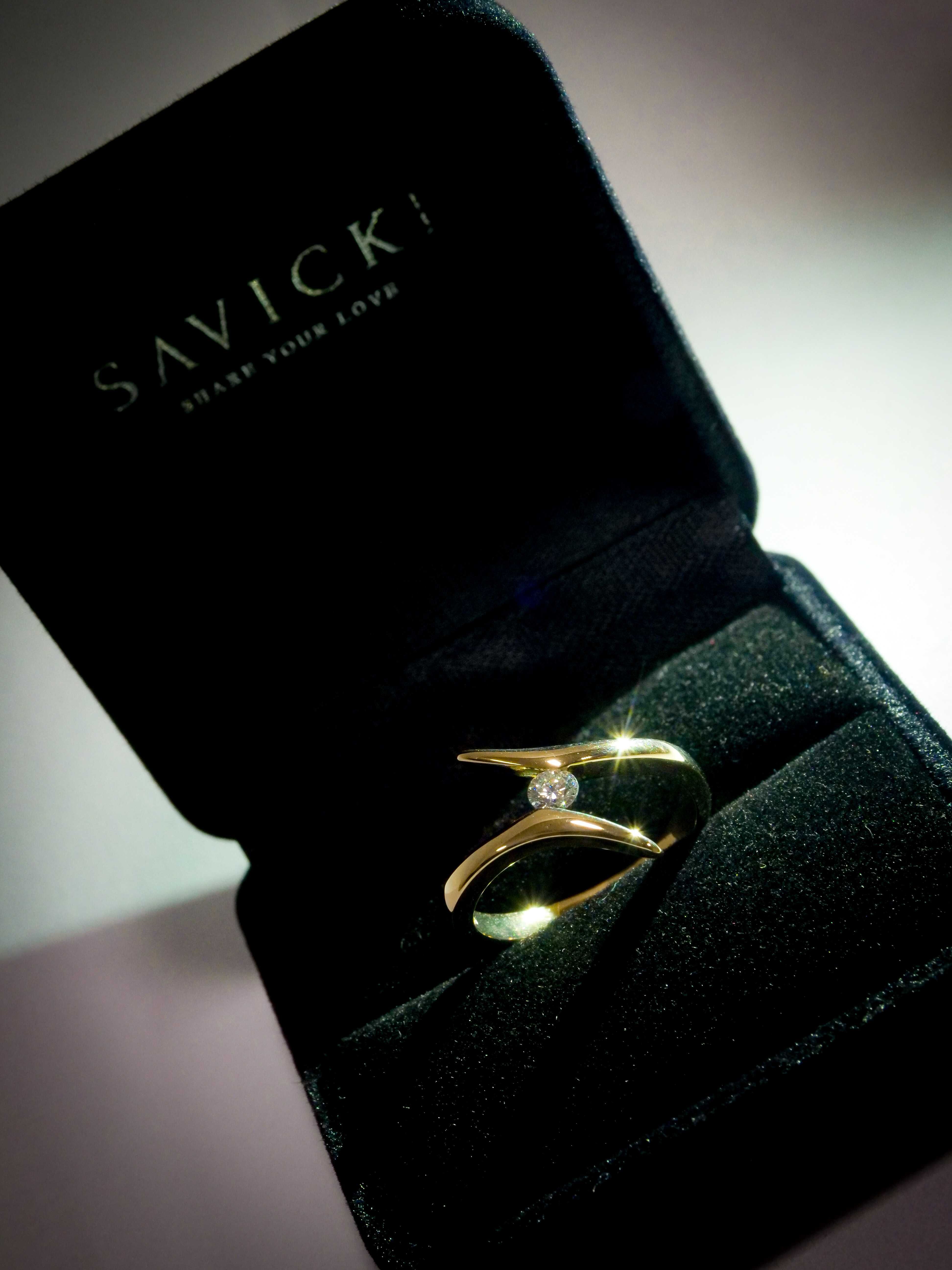 Pierścionek z brylantem 0,14ct Savicki Model: PI-Z-D-00032, rozm 12