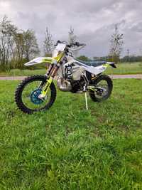 **Doinwestowana Husqvarna TE250 Tpi **