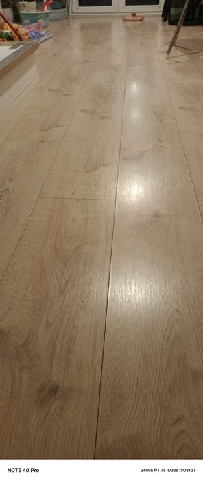 Panele podłogowe + listwy i listewki  1.5 roku temu założone. Tanio