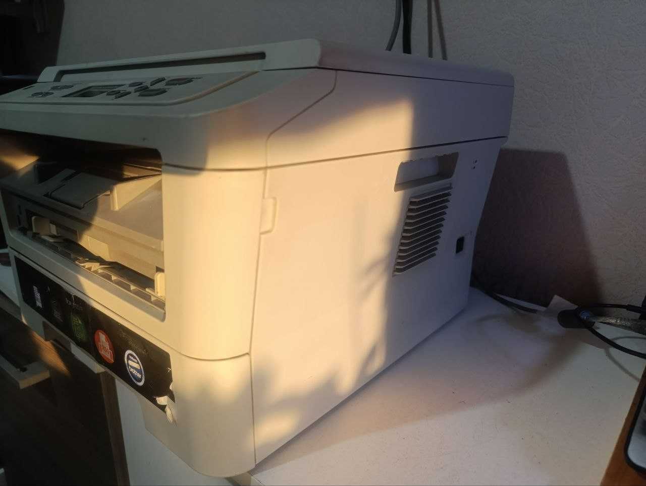 МФУ принтер 3в1 Brother DCP-7057R