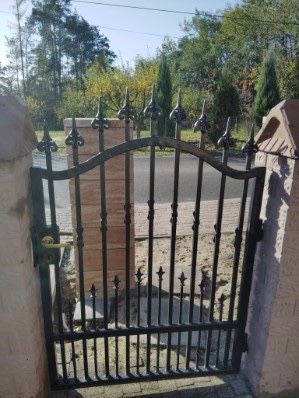 Sprzedam furtkę +bramę