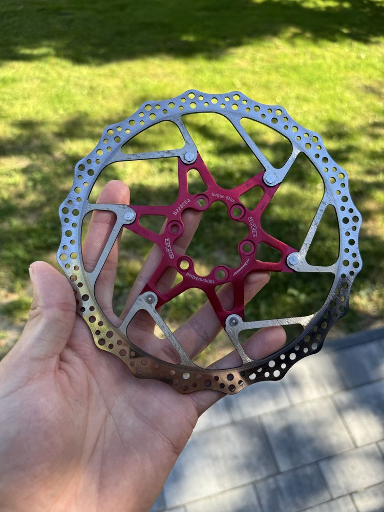 Komplet tarcze hamulcowe A2Z 180mm czerwone