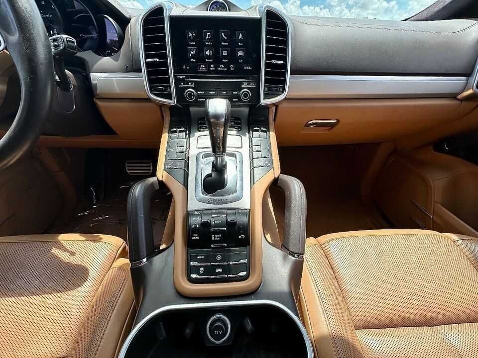 2017 Porsche Cayenne Turbo