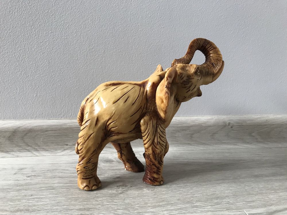 Figurka słonia.