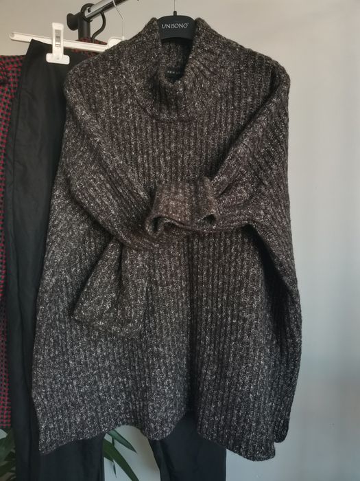 Sweter damski z wełną oversize