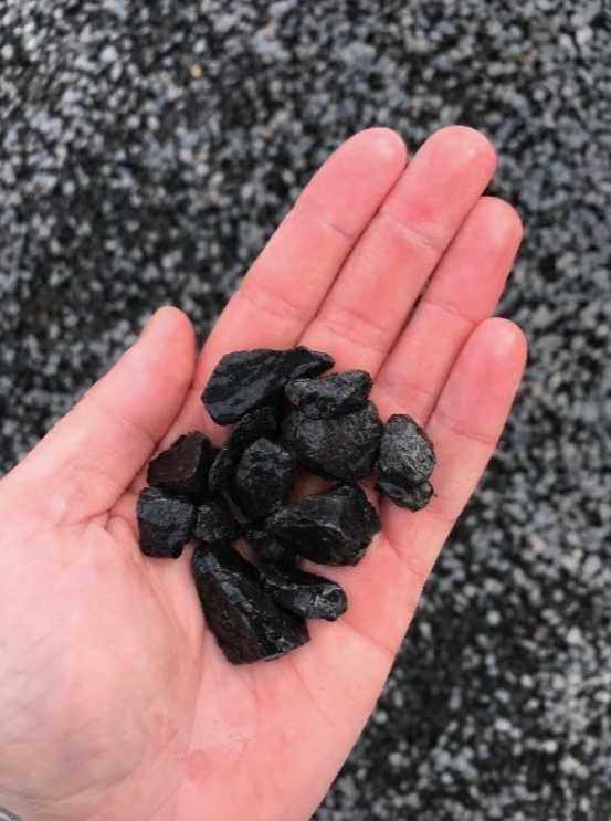 Czarny Kamień Grys Bazaltowy Czarne Kruszywo Opaska 8-16, 16-22 Bazalt