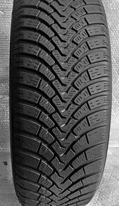 Шини Б/в 215.65.17 пара Falken 7мм