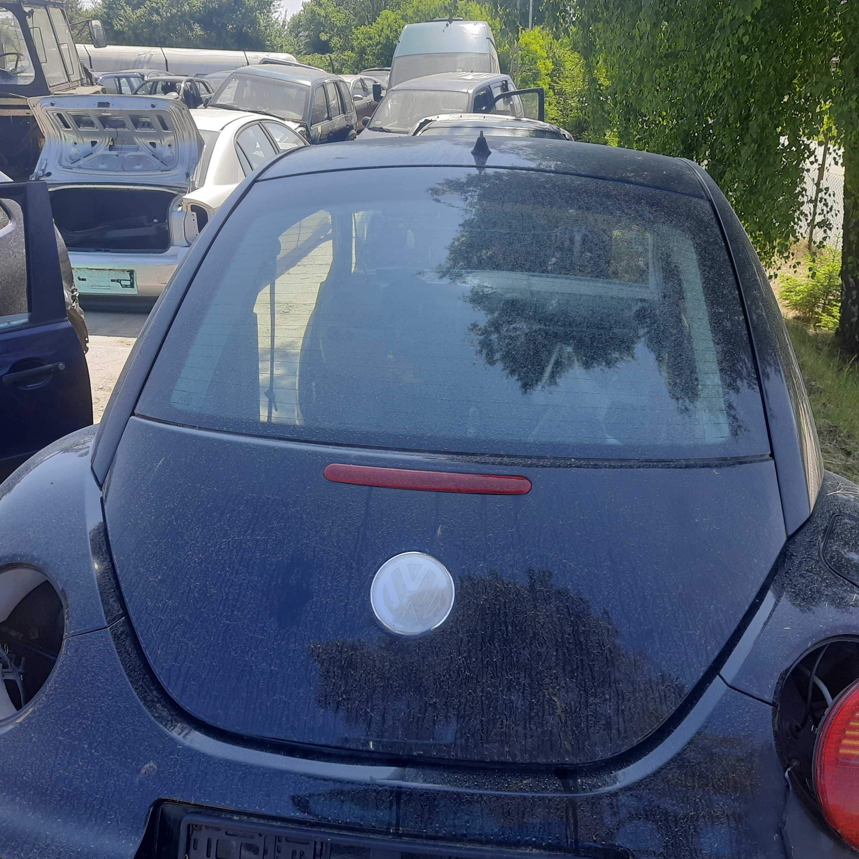 VW New Beetle klapa tył tylna czarna